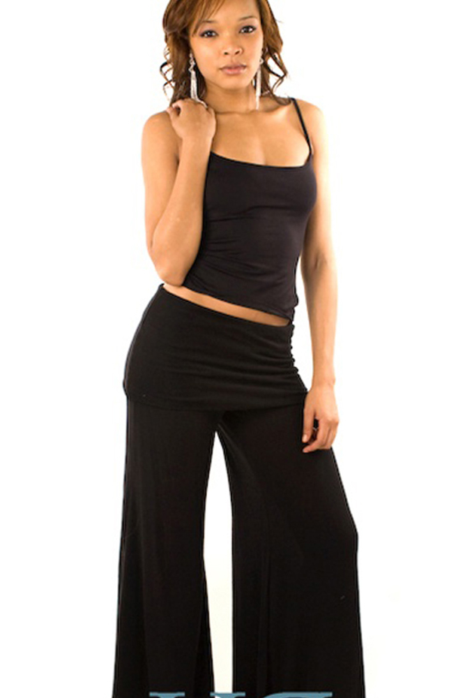 DHStyles.com DHStyles Women's Black Wide Leg Gaucho Pants with Skirt - Small
